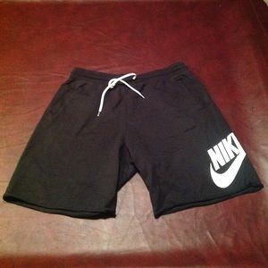 Nike Raw Hemline Sportswear Shorts